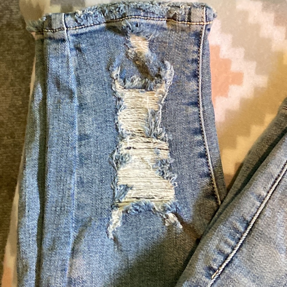 NWOT Kancan Size 7 Distressed Skinny Jean - Picture 3 of 8